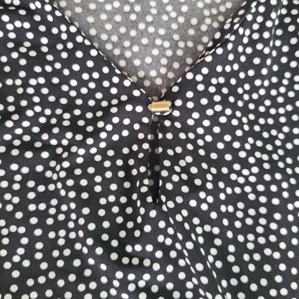 Tahari Long Sleeve Blouse Women's XL Black & White Polka Dot V-Neck Wrap Style - Picture 4 of 10